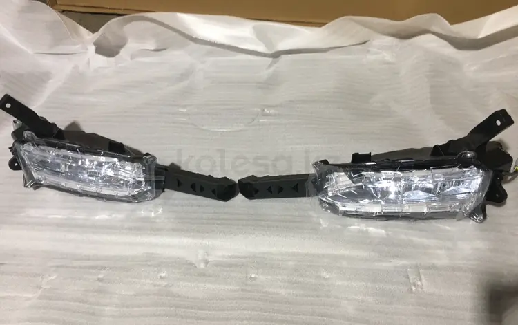 Туманки правый lexus за 20 000 тг. в Алматы