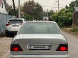 Mercedes-Benz E 260 1995 годаүшін970 000 тг. в Алматы – фото 5