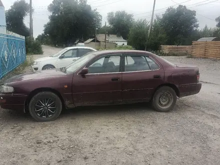 Toyota Camry 1992 года за 1 300 000 тг. в Маканчи – фото 2