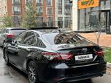 Toyota Camry 2021 годаүшін25 500 000 тг. в Алматы – фото 4