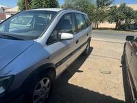 Opel Zafira 2002 годаfor2 750 000 тг. в Шымкент