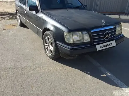 Mercedes-Benz E 220 1992 года за 1 200 000 тг. в Кызылорда – фото 2