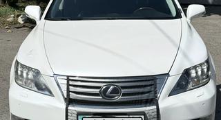 Lexus LS 600h 2012 года за 7 500 000 тг. в Алматы