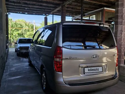 Hyundai Starex 2011 года за 8 500 000 тг. в Шымкент – фото 2