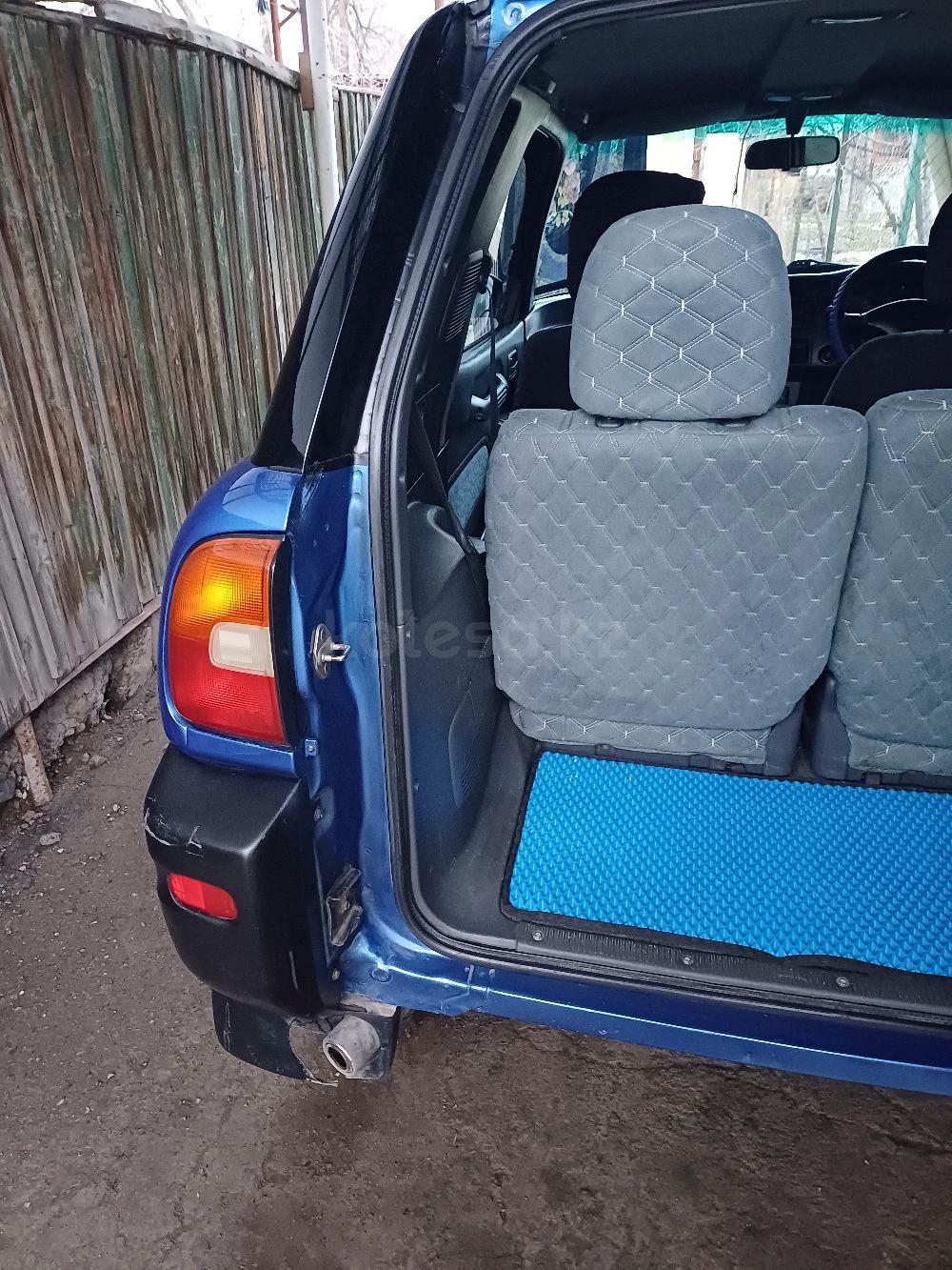 Toyota RAV4 1995 г.