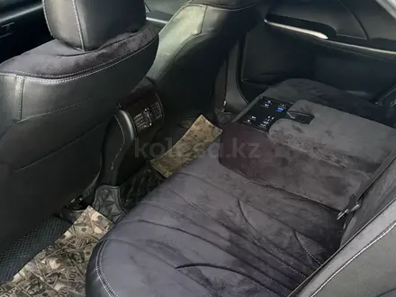Toyota Camry 2015 года за 10 700 000 тг. в Шымкент – фото 14