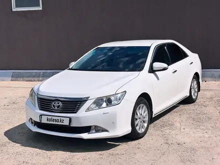 Toyota Camry 2013 года за 8 300 000 тг. в Атырау