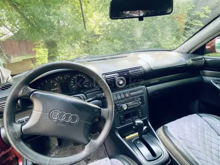 Audi A4 1997 года за 850 000 тг. в Алматы – фото 13