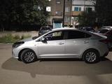 Hyundai Accent 2021 года за 6 100 000 тг. в Караганда – фото 2