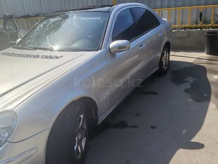 Mercedes-Benz E 320 2002 года за 4 300 000 тг. в Алматы – фото 2
