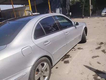 Mercedes-Benz E 320 2002 года за 4 300 000 тг. в Алматы – фото 3