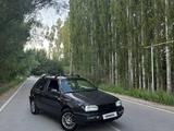 Volkswagen Golf 1993 года за 1 300 000 тг. в Алматы