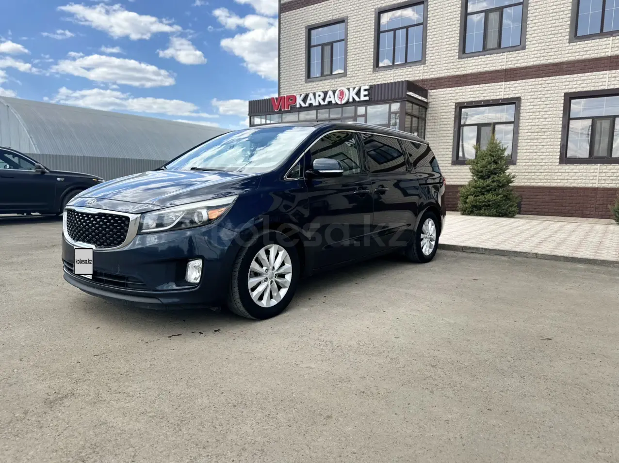 Kia Carnival, 2015