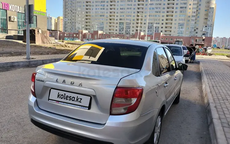 ВАЗ (Lada) Granta 2190 2019 годаүшін5 000 000 тг. в Астана
