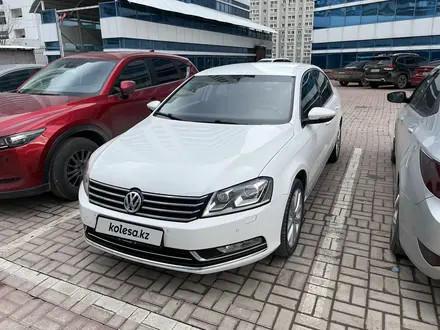 Volkswagen Passat 2014 года за 7 000 000 тг. в Астана