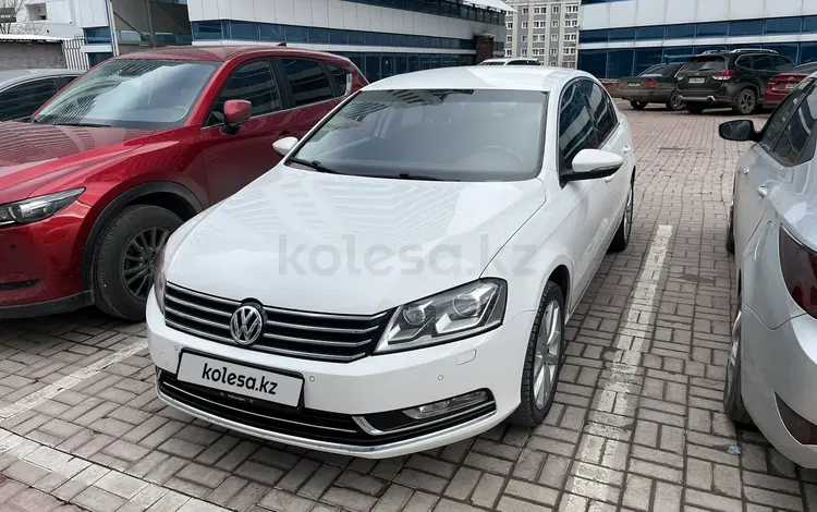 Volkswagen Passat 2014 года за 7 000 000 тг. в Астана