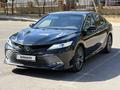 Toyota Camry 2019 года за 14 100 000 тг. в Караганда – фото 2