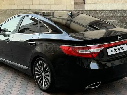 Hyundai Grandeur 2013 года за 7 200 000 тг. в Алматы – фото 16
