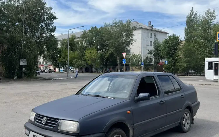 Volkswagen Vento 1994 годаfor1 290 000 тг. в Астана