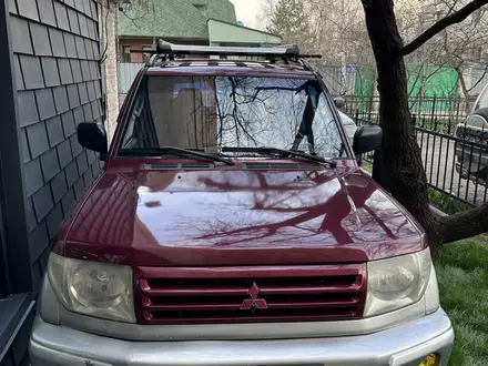 Mitsubishi Pajero iO 2000 года за 4 500 000 тг. в Алматы – фото 16