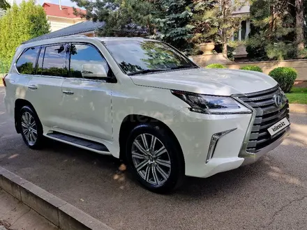 Lexus LX 570 2016 года за 36 500 000 тг. в Алматы – фото 3