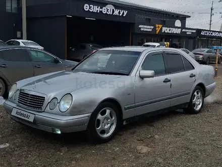 Mercedes-Benz E 240 1998 года за 2 500 000 тг. в Астана – фото 7