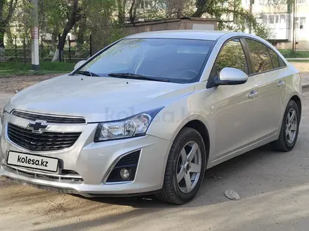 Chevrolet Cruze 2013 года за 3 700 000 тг. в Уральск – фото 3