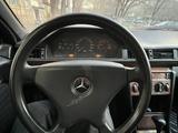 Mercedes-Benz E 260 1991 года за 1 300 000 тг. в Караганда