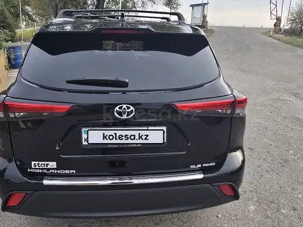 Toyota Highlander 2023 года за 29 000 000 тг. в Алматы – фото 6