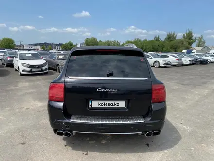 Porsche Cayenne 2005 года за 3 373 650 тг. в Алматы – фото 2