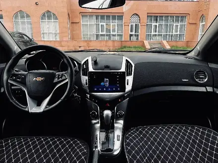 Chevrolet Cruze 2012 года за 3 800 000 тг. в Астана – фото 17