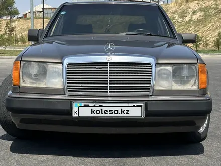 Mercedes-Benz E 200 1990 года за 1 700 000 тг. в Шымкент – фото 4