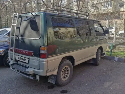 Mitsubishi Delica 1998 года за 1 800 000 тг. в Алматы – фото 3