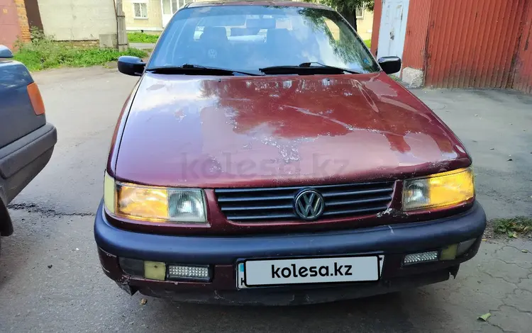 Volkswagen Passat 1994 года за 1 100 000 тг. в Астана