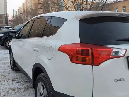 Toyota RAV4 2015 года за 9 800 000 тг. в Астана – фото 5