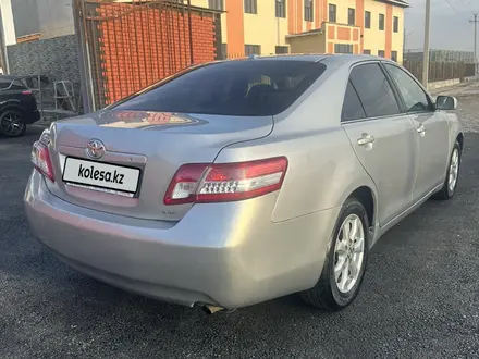 Toyota Camry 2010 года за 7 300 000 тг. в Туркестан – фото 2