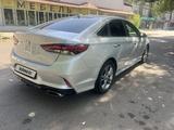 Hyundai Sonata 2017 годаfor8 700 000 тг. в Алматы – фото 5