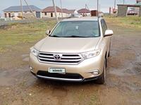 Toyota Highlander 2013 годаүшін7 900 000 тг. в Актобе