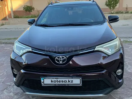 Toyota RAV4 2019 года за 13 000 000 тг. в Шымкент