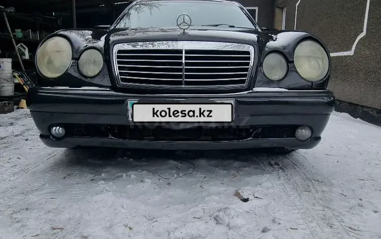 Mercedes-Benz E 230 1996 года за 2 500 000 тг. в Караганда