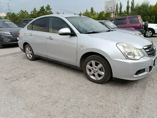 Nissan Almera