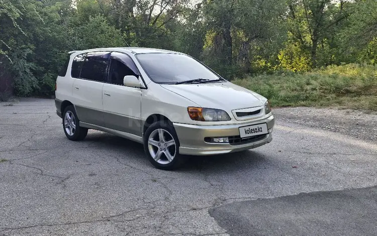 Toyota Ipsum 1998 года за 4 000 000 тг. в Алматы