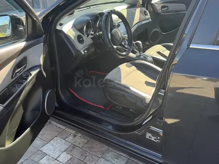 Chevrolet Cruze 2013 года за 3 500 000 тг. в Костанай – фото 10