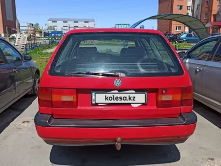 Volkswagen Passat 1994 года за 1 500 000 тг. в Петропавловск – фото 10