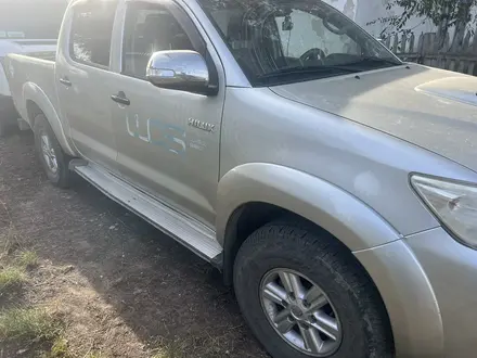 Toyota Hilux 2014 года за 7 500 000 тг. в Уральск – фото 2