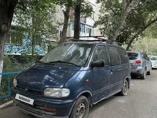 Nissan Serena, 2000