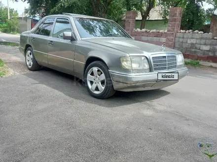 Mercedes-Benz E 230 1991 года за 1 500 000 тг. в Алматы – фото 10