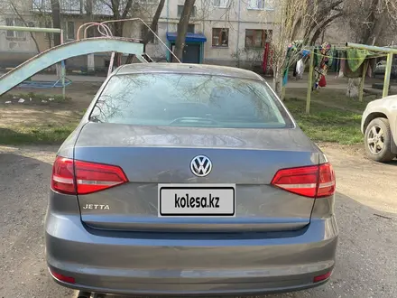 Volkswagen Jetta 2015 года за 5 300 000 тг. в Актобе – фото 2