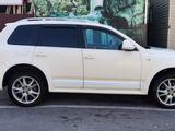 Volkswagen Touareg 2010 годаfor9 500 000 тг. в Алматы – фото 4