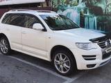 Volkswagen Touareg 2010 годаfor9 500 000 тг. в Алматы – фото 3